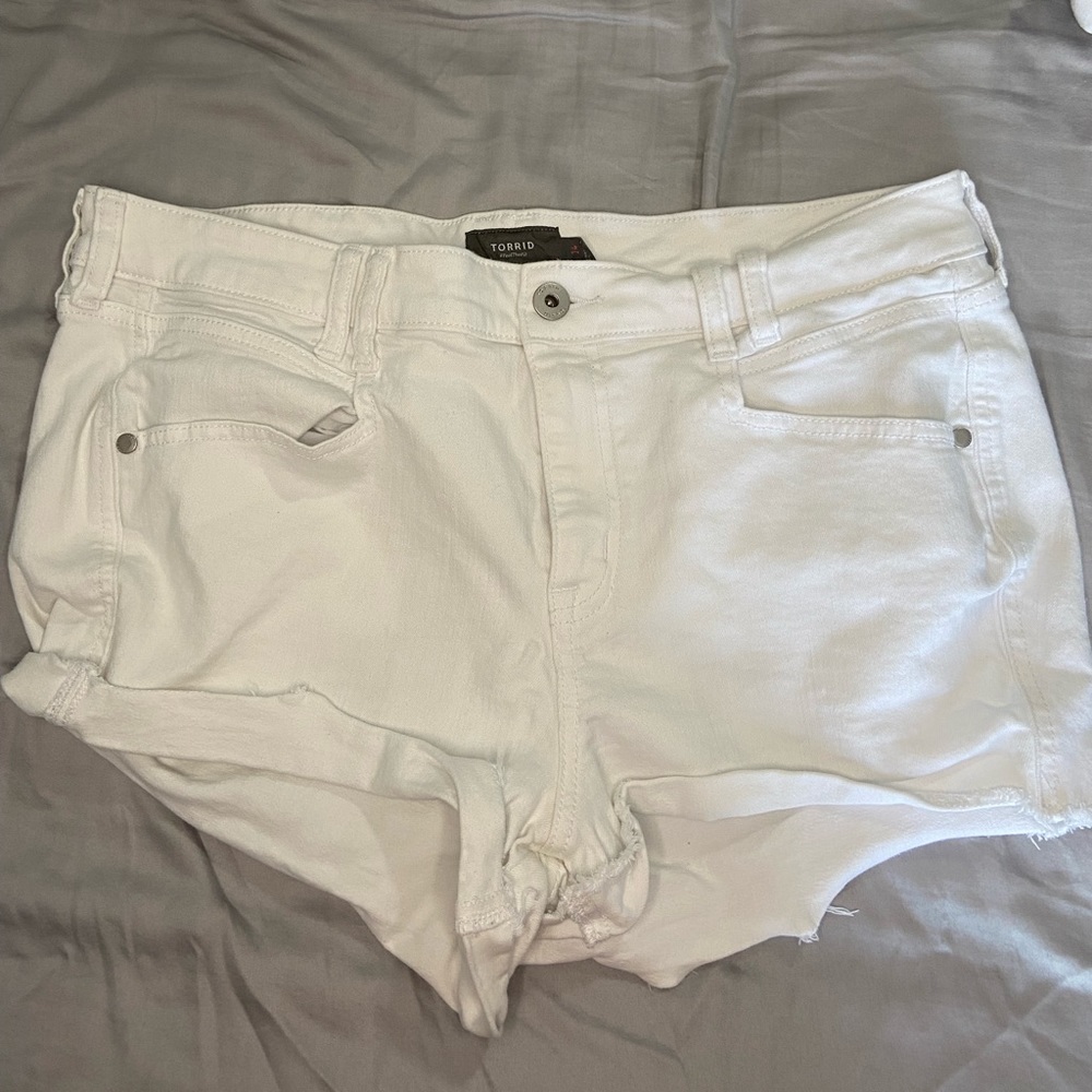 Torrid Size 14 White Jean Short Shorts. Mid-High Rise